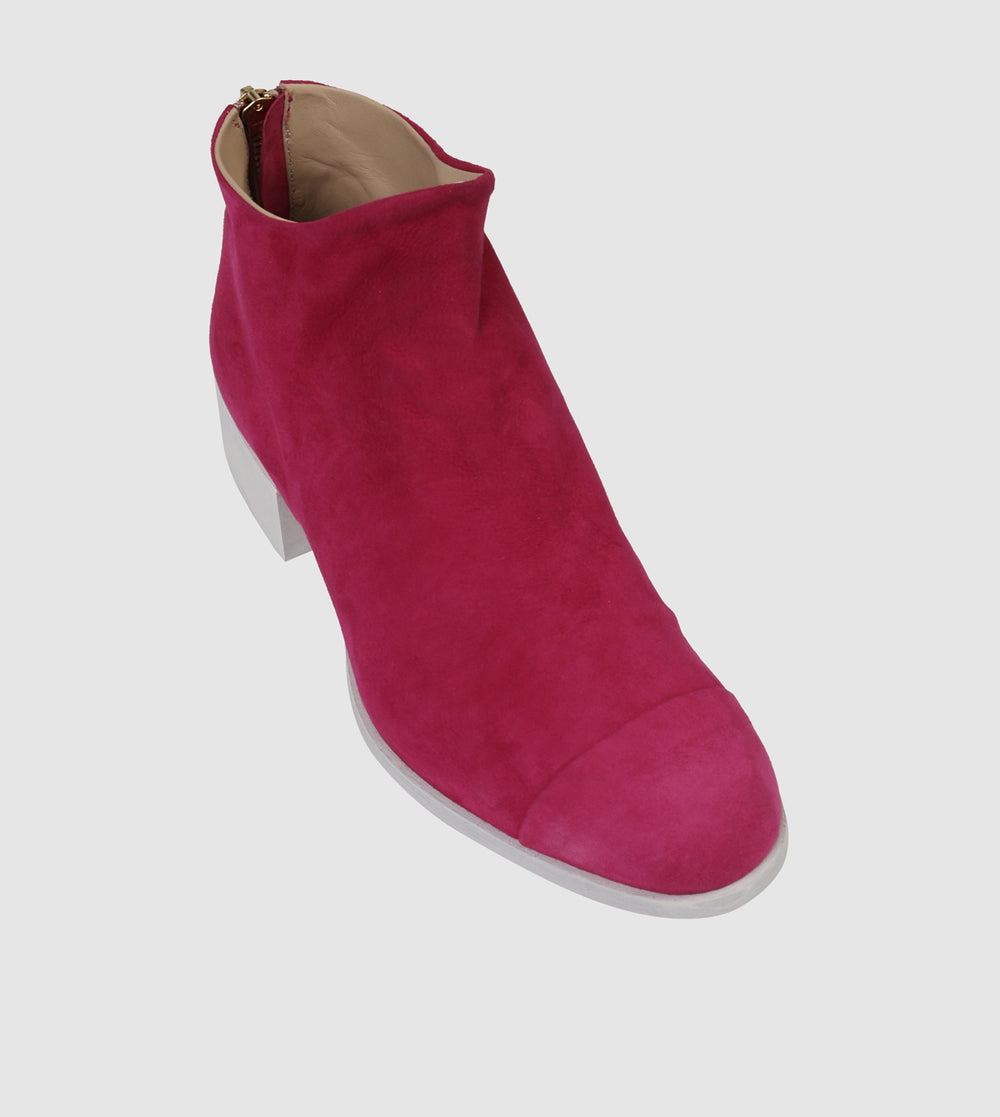 Beau5-b_loss Ankle Boots by Beau Coops